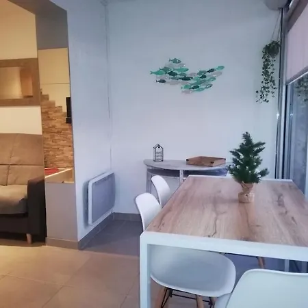 Joli Climatise Proche Et Port Apartamento